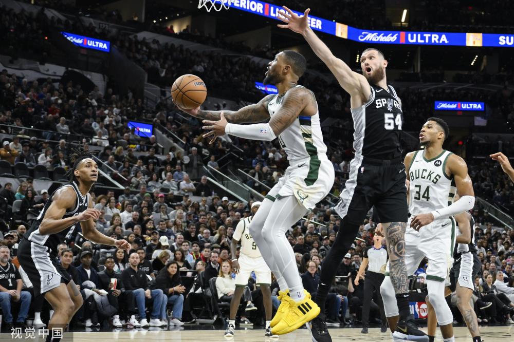 战国足打入唯一进球，沙特队长达瓦萨里当选全场最佳球员.