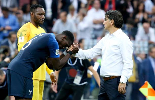 关键位置上 关键位置上