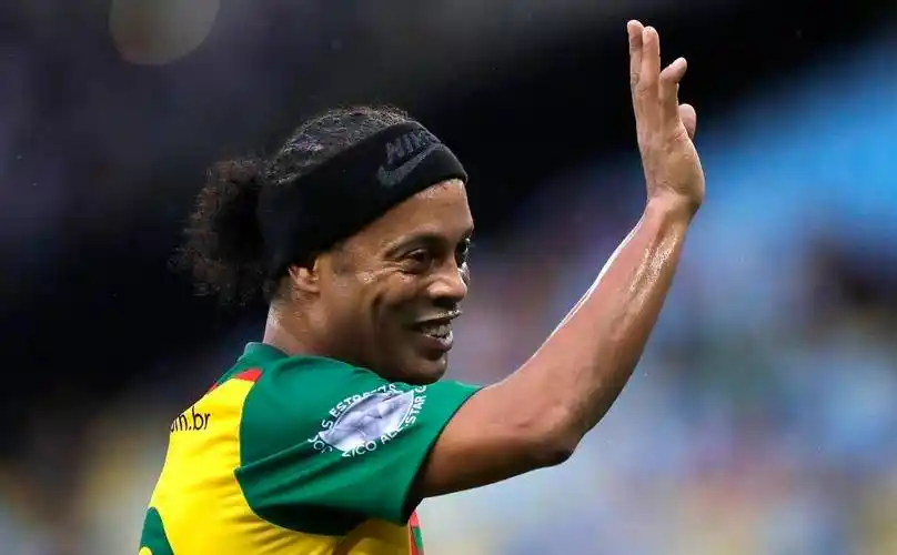 在世界足球 在世界足球