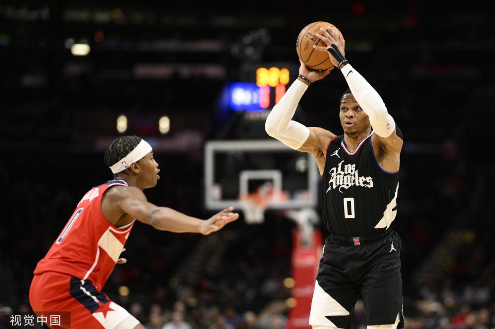 他曾在多个 他曾在多个